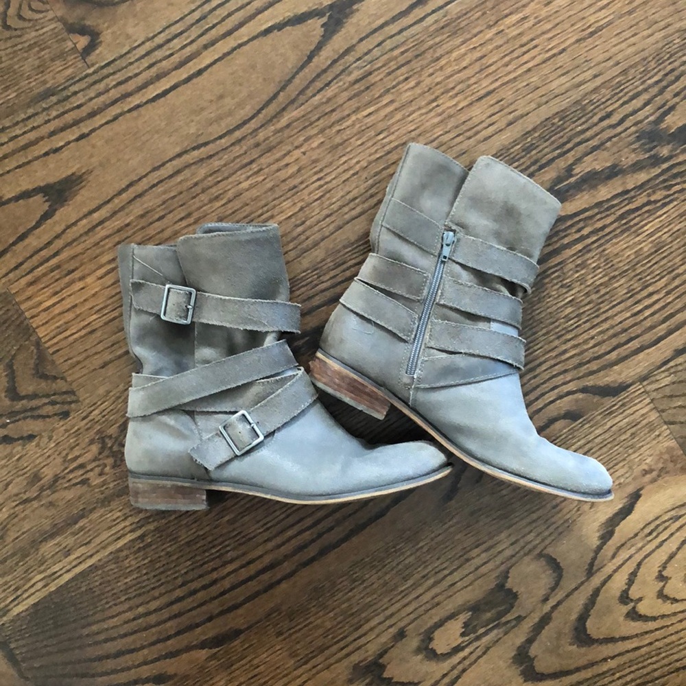 Moto boots